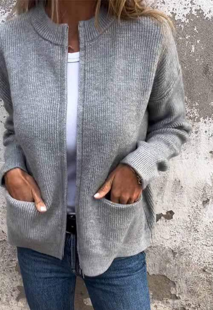 Women’s Soft Warm Long Sleeve Sweater for Everyday Wear