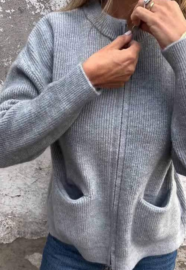 Women’s Soft Warm Long Sleeve Sweater for Everyday Wear