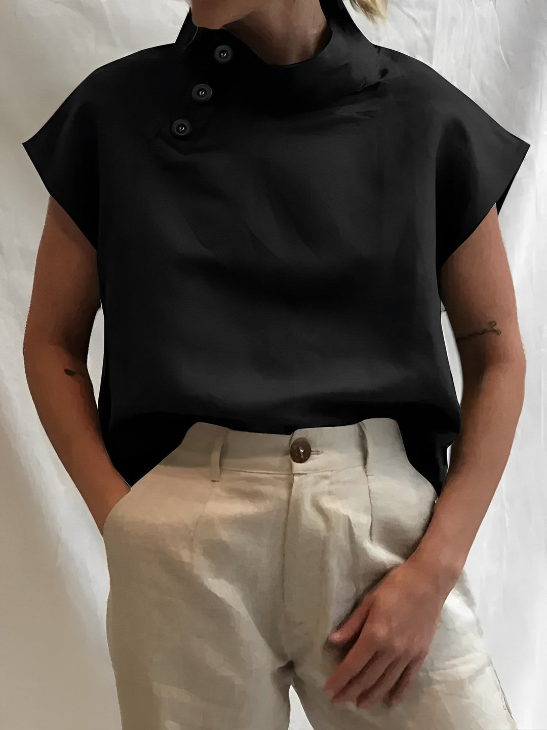 Nia | Elegant Women's Short-Sleeve Summer Top