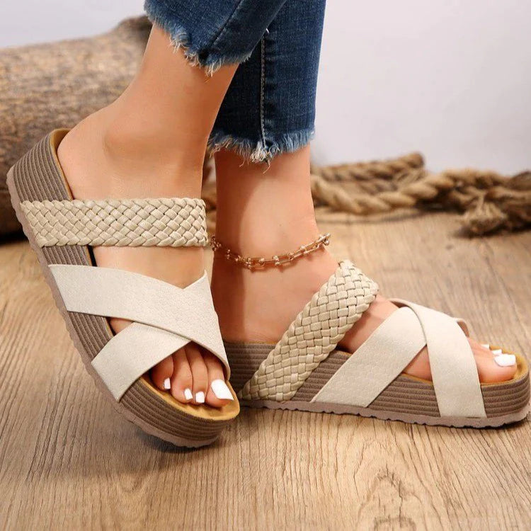 Yalina | Ergonomic Fashion Sandals for Women