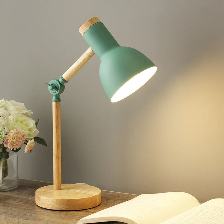 Lurka | Scandinavian Table Lamp