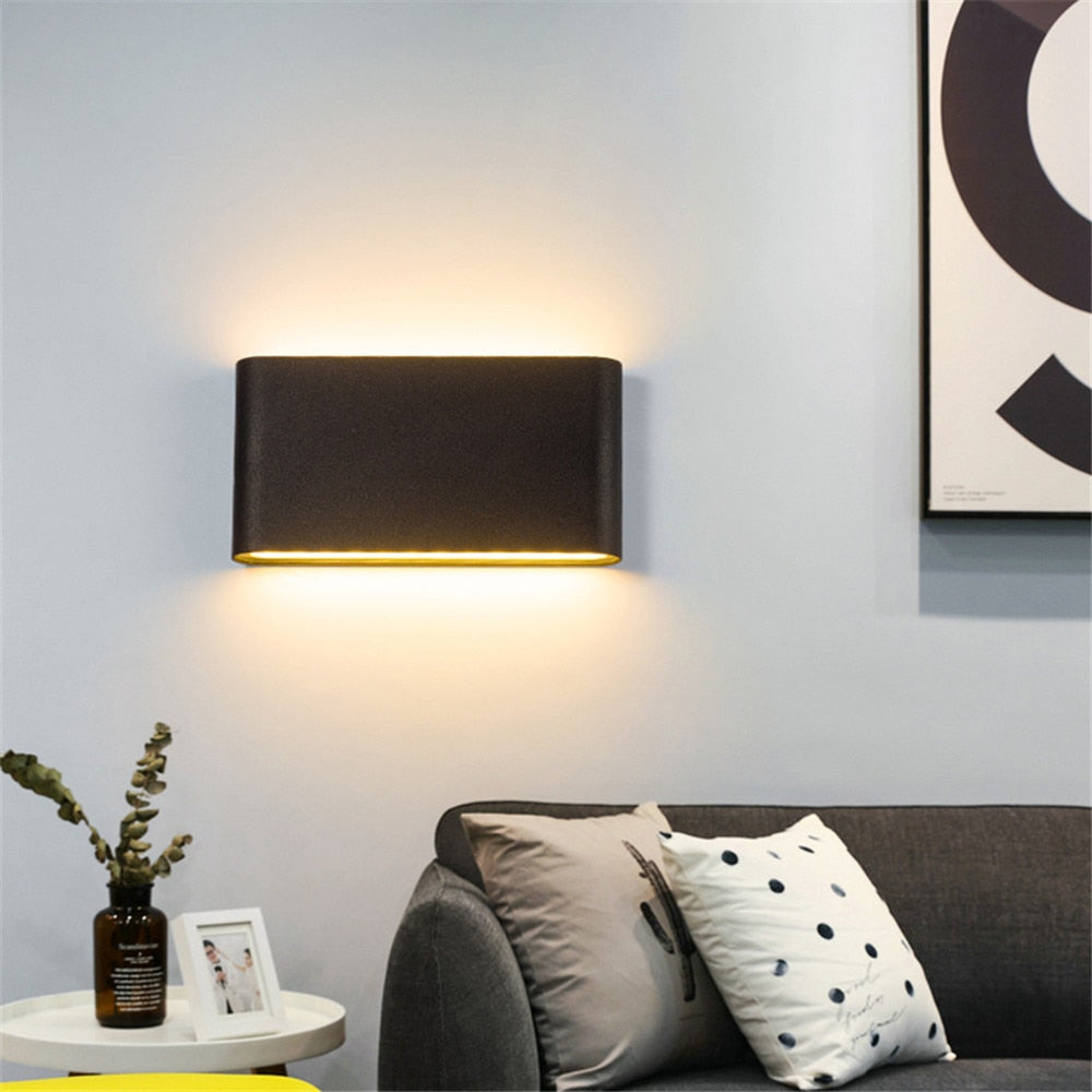 Rämkel | Modern Waterproof Outdoor Wall Light