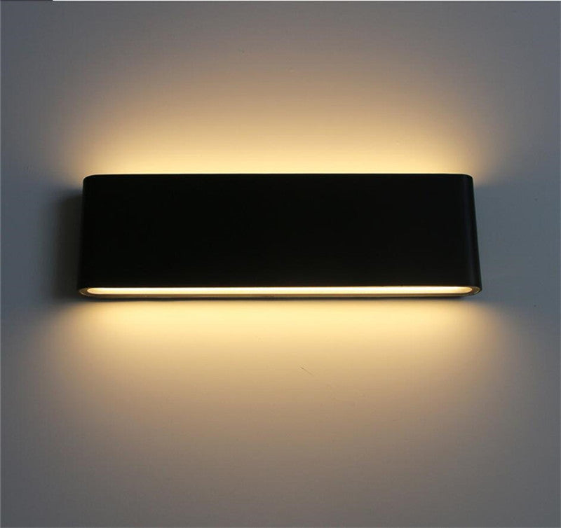 Rämkel | Modern Waterproof Outdoor Wall Light