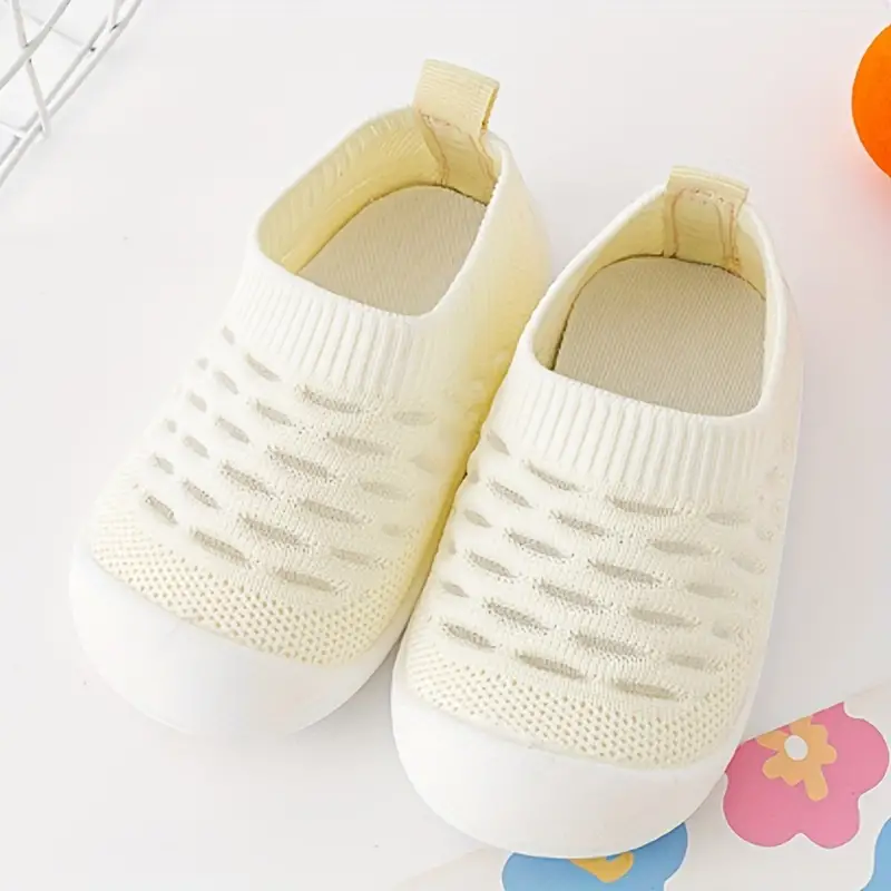 Mia | Kids Barefoot Shoes - Flexible Wide-Toe Sneaker for Babies & Toddlers