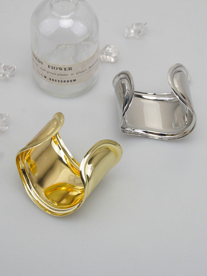 Asymmetrical Wave Bracelet