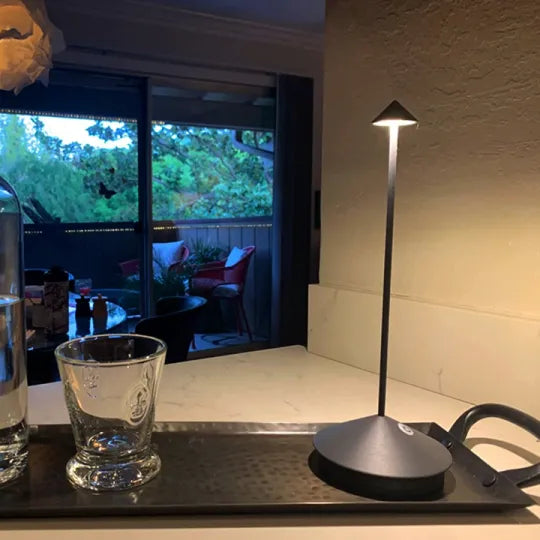 Stolja | Wireless & Rechargeable LED Table Lamp