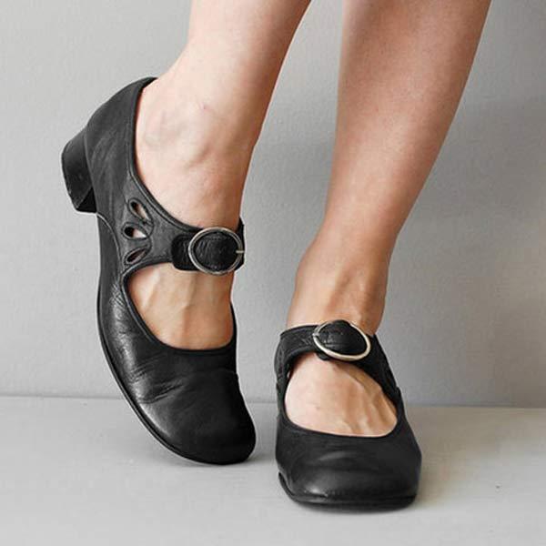 Beatrice | Vintage Shoes with a Rounded Toe