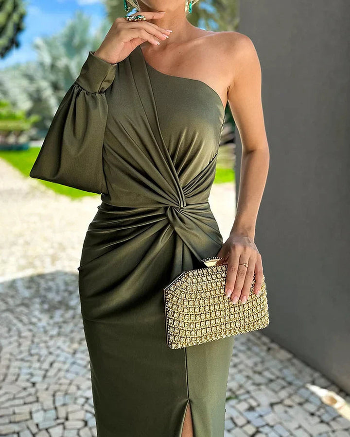 Oraya | Elegant Maxi Dress with Side Split