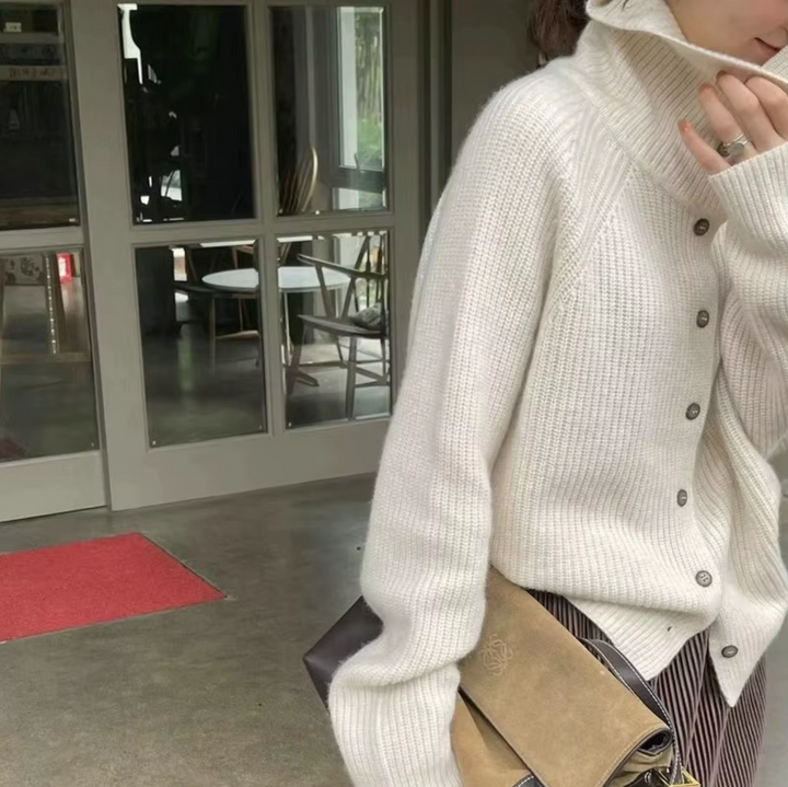 Verlora Wool Blend Turtleneck | Cozy High-Neck Knit Pullover