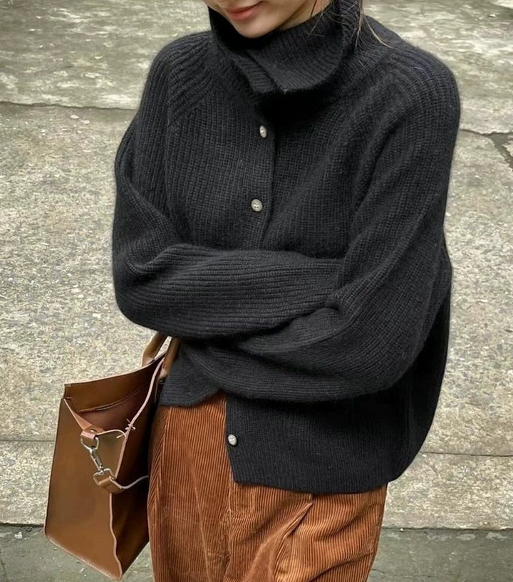 Verlora Wool Blend Turtleneck | Cozy High-Neck Knit Pullover
