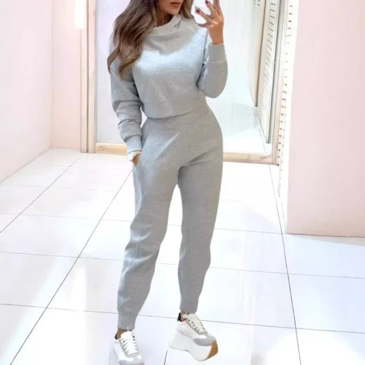 Women’s 2-Piece Comfortable Tracksuit Set