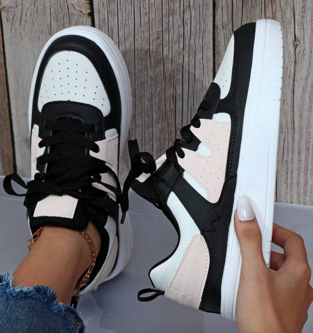 Penelopa | Lightweight & Comfortable Women’s Sneakers