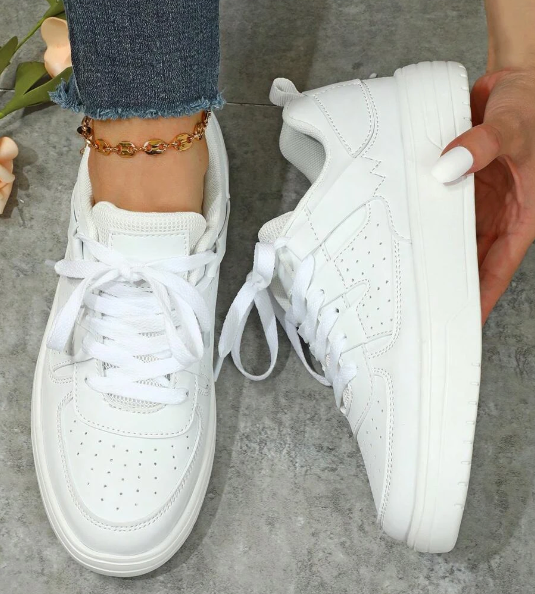 Penelopa | Lightweight & Comfortable Women’s Sneakers