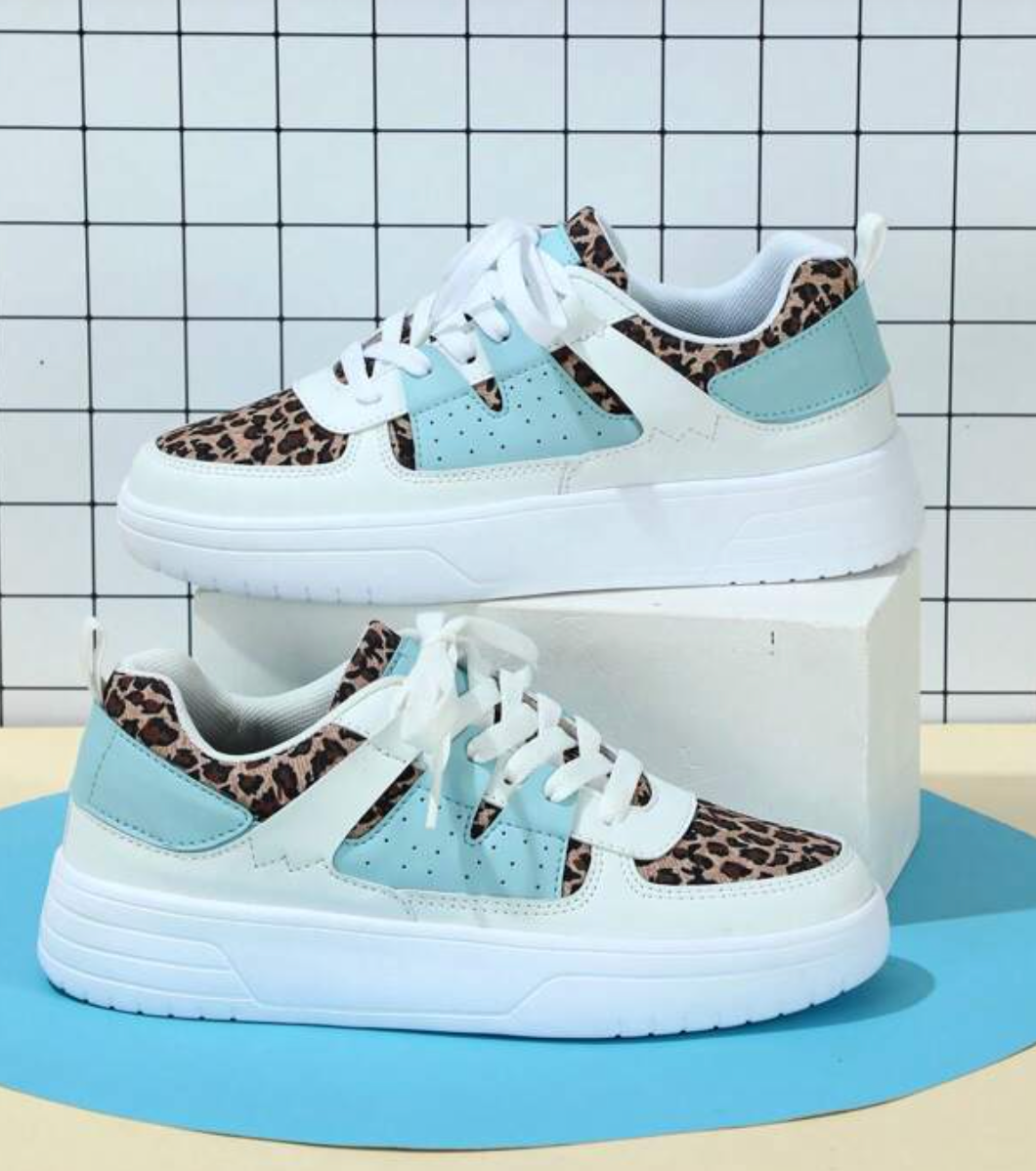 Penelopa | Lightweight & Comfortable Women’s Sneakers