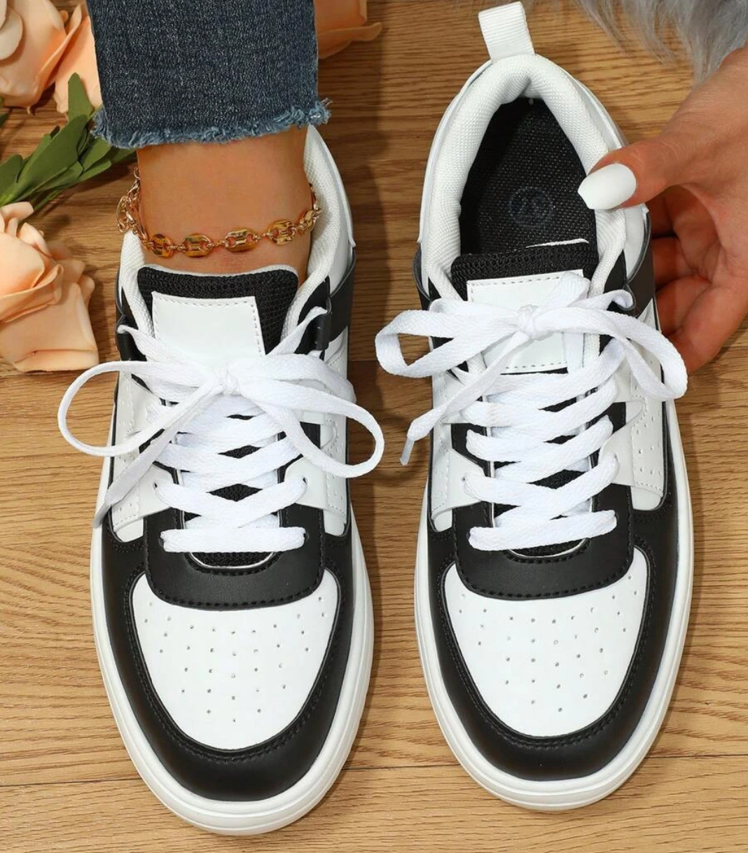 Penelopa | Lightweight & Comfortable Women’s Sneakers