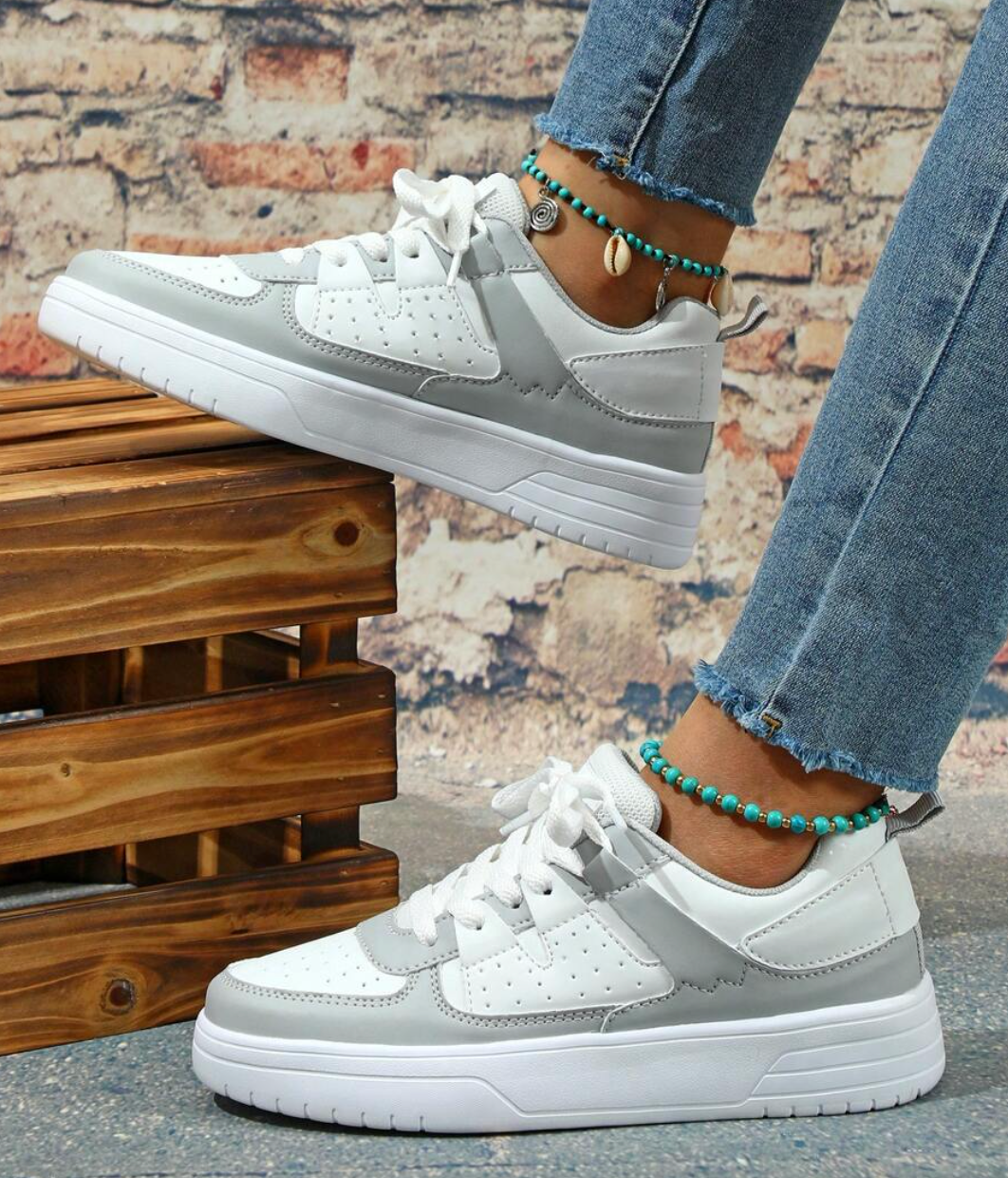 Penelopa | Lightweight & Comfortable Women’s Sneakers
