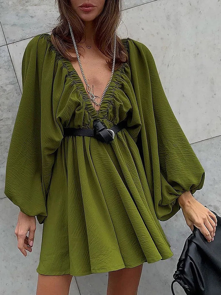 Vaenya | Boho Mini Dress with Long Sleeves and V-Neck