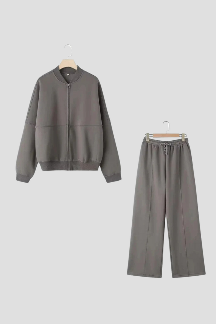 Orla | Comfortable Classic Two-Piece Outfit For Women