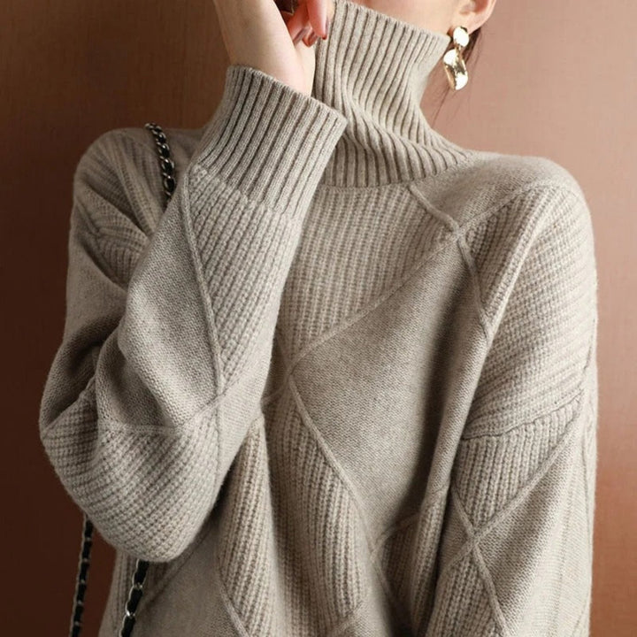 Elegant Women's Turtleneck Sweater | Warm & Cozy