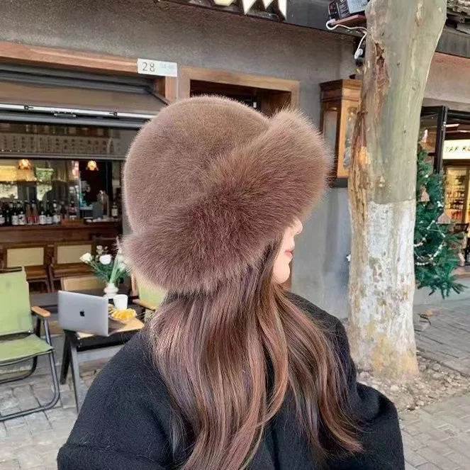 Plush White Faux Fur Hat | Winter Luxury & Supreme Warmth