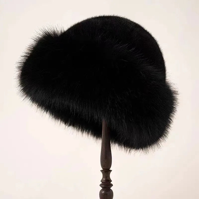 Plush White Faux Fur Hat | Winter Luxury & Supreme Warmth