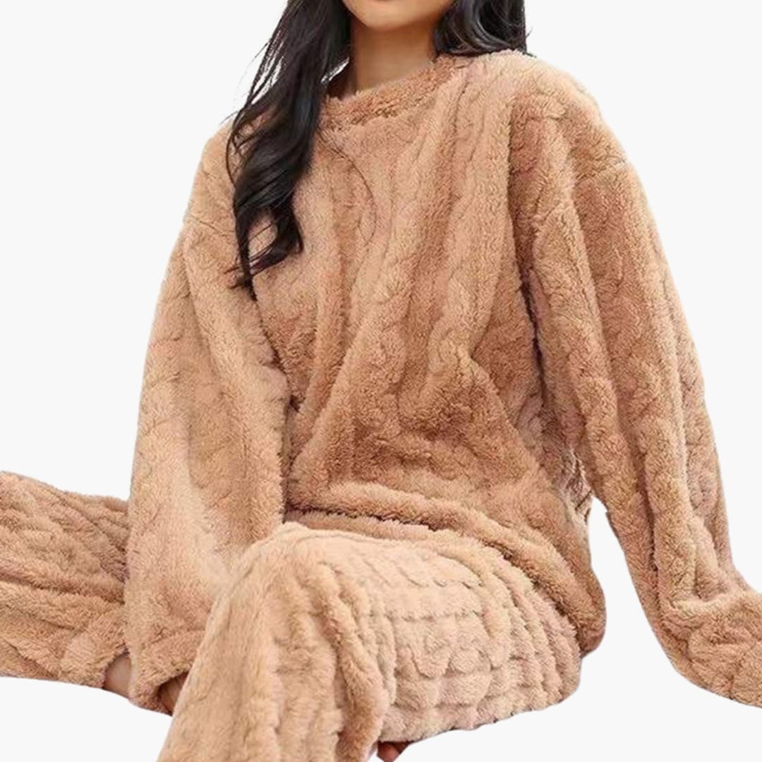 Women’s Fleece Pajama Set | Long-Sleeve Top & Elastic Waist Pants