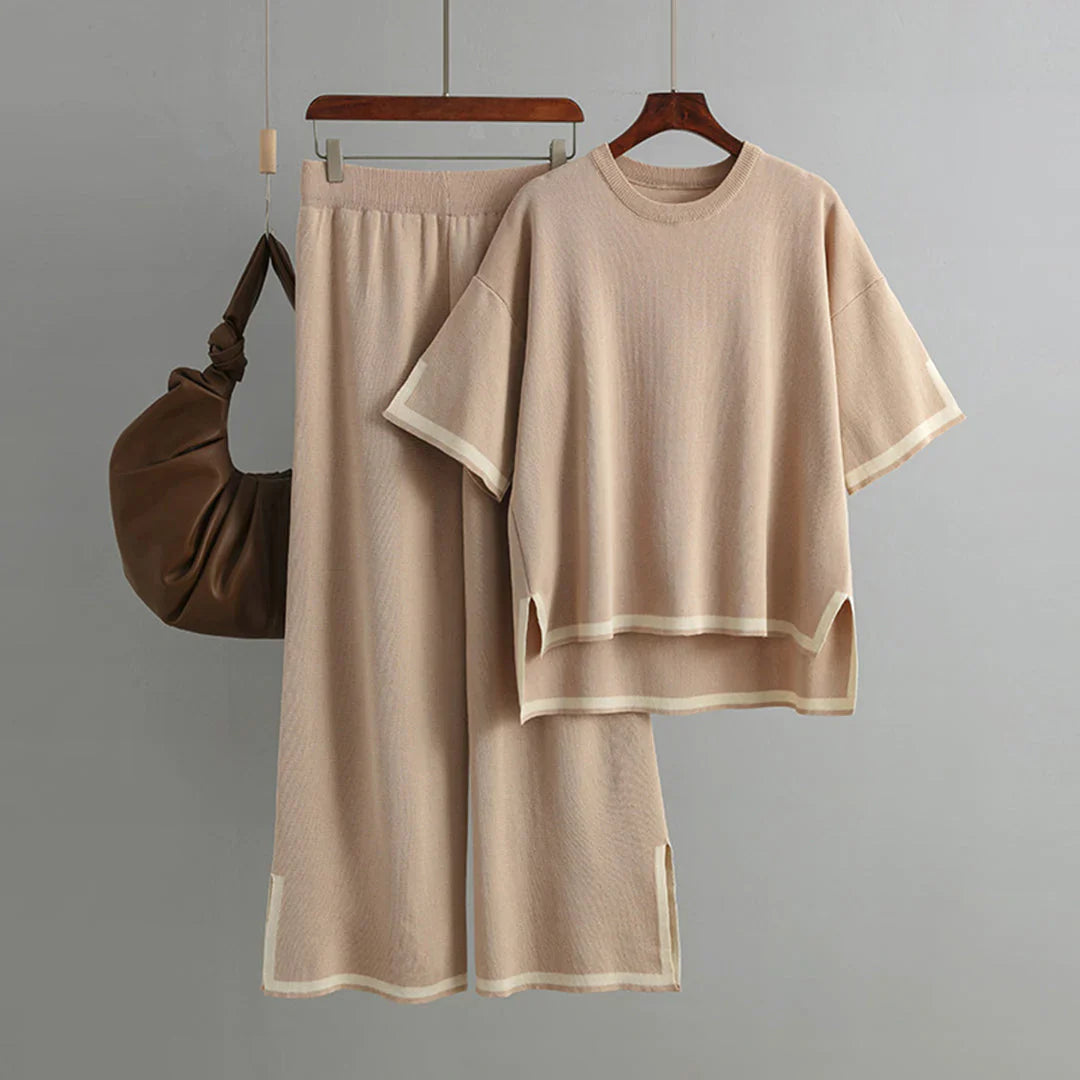 Paelis | Women’s 2‑Piece Outfit with V‑Neck Top & Wide-Leg Pants