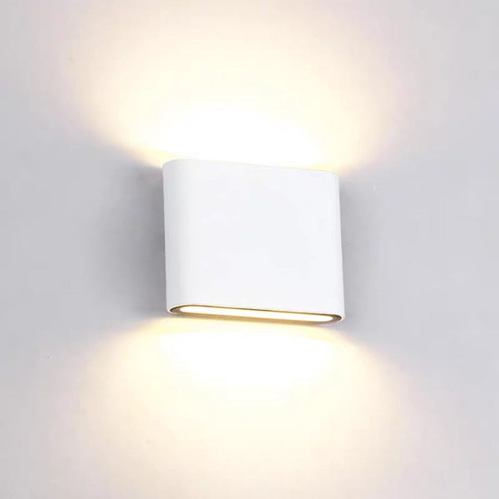 Rämkel | Modern Waterproof Outdoor Wall Light