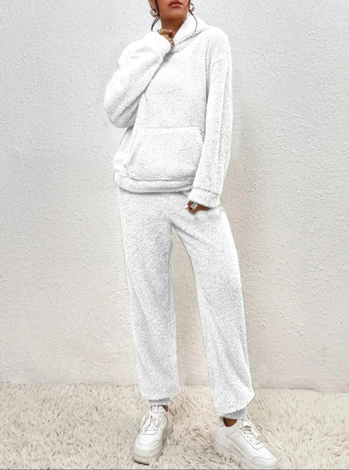 Women's 2-Piece Fleece Lounge Set | Cozy Hoodie & Jogger Pants
