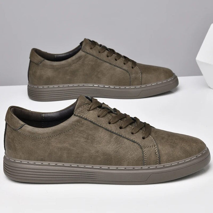 Men’s Classic Lace-Up Shoes