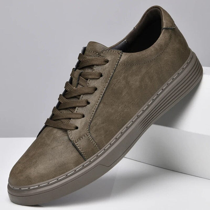 Men’s Classic Lace-Up Shoes