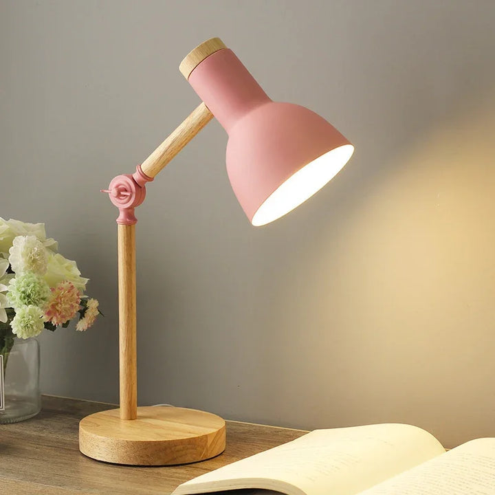 Lurka | Scandinavian Table Lamp