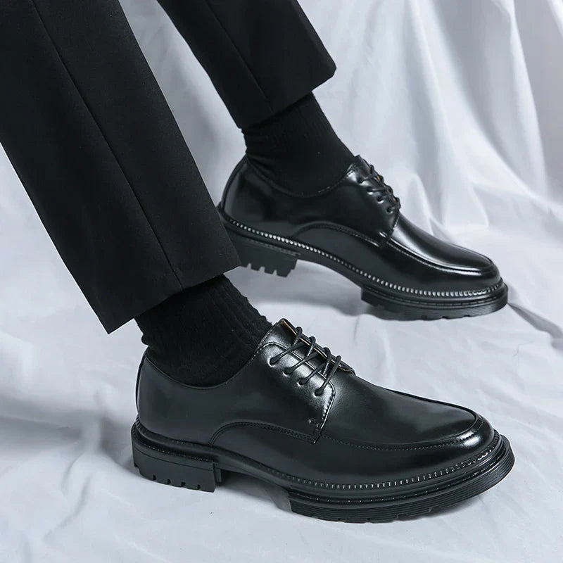 Men’s Classic Lace-Up Oxford Dress Shoes