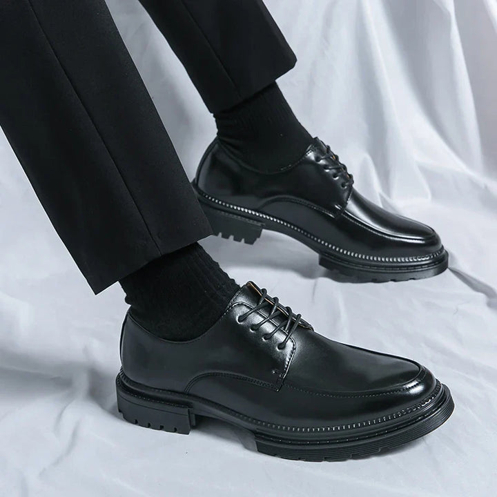 Men’s Classic Lace-Up Oxford Dress Shoes