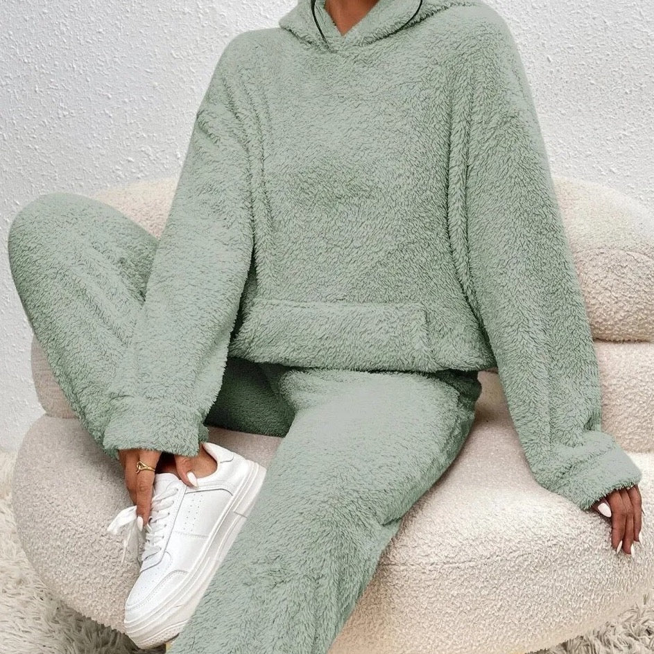 Women's 2-Piece Fleece Lounge Set | Cozy Hoodie & Jogger Pants