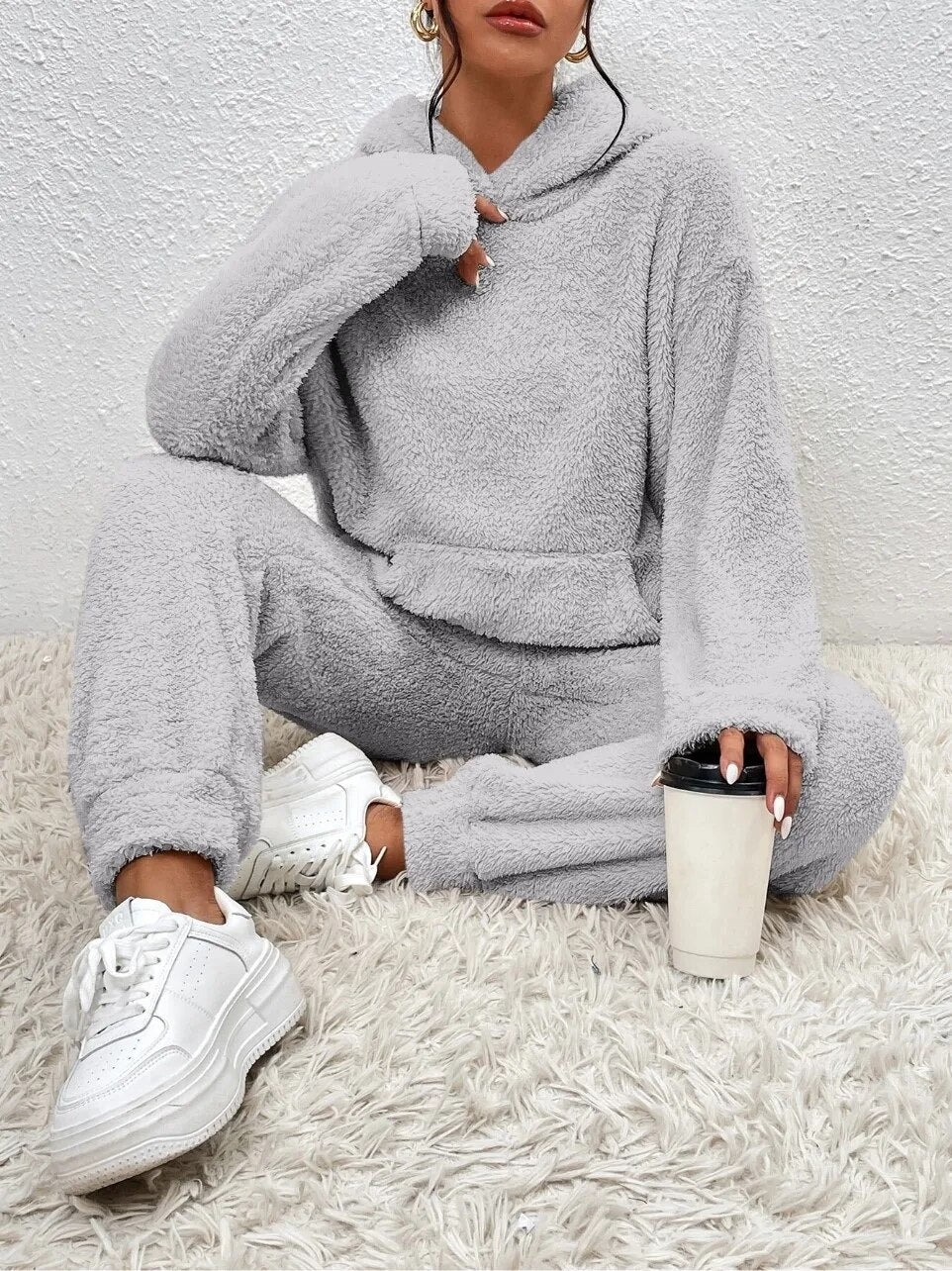 Women's 2-Piece Fleece Lounge Set | Cozy Hoodie & Jogger Pants