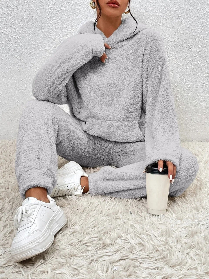 Women's 2-Piece Fleece Lounge Set | Cozy Hoodie & Jogger Pants
