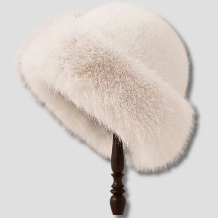 Plush White Faux Fur Hat | Winter Luxury & Supreme Warmth