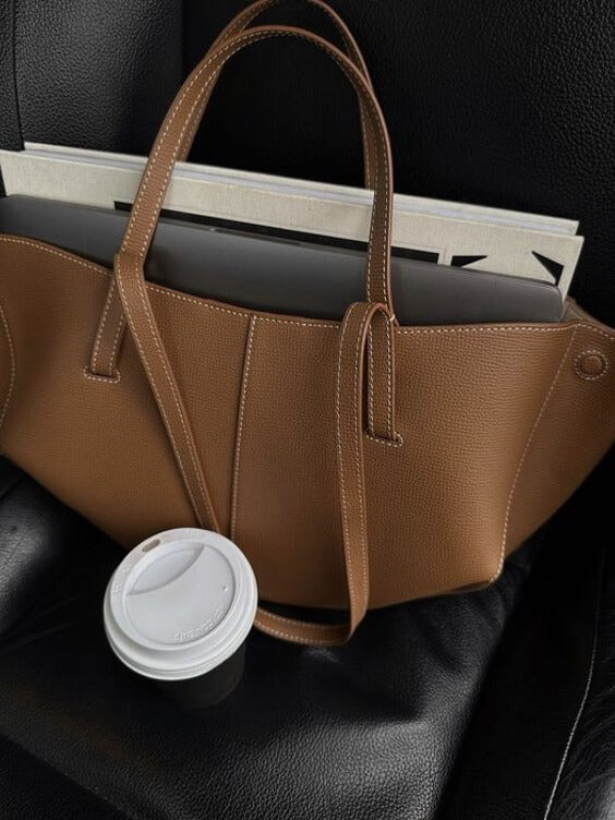 Women’s Vintage Style Spacious Shoulder Bag