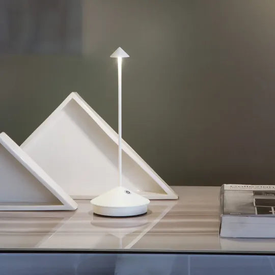 Stolja | Wireless & Rechargeable LED Table Lamp