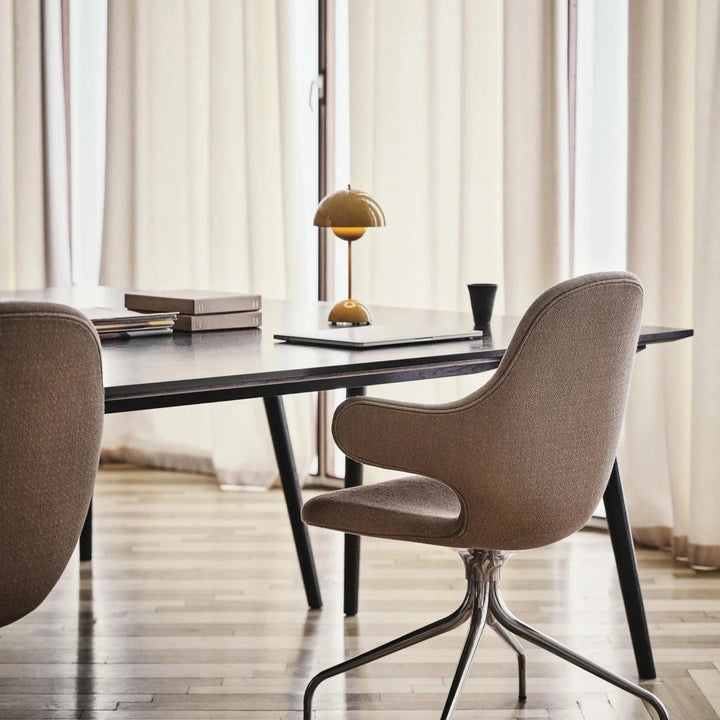 Stüna | LED Table Lamp