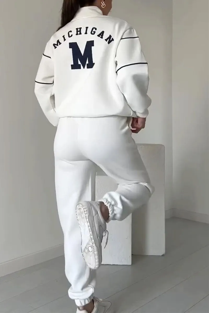 Trendy Women’s Tracksuit Set | Half-Zip Sweater & Lounge Leggings