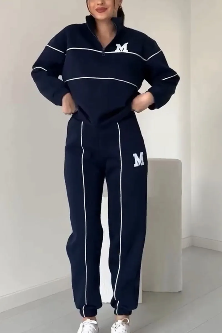 Trendy Women’s Tracksuit Set | Half-Zip Sweater & Lounge Leggings