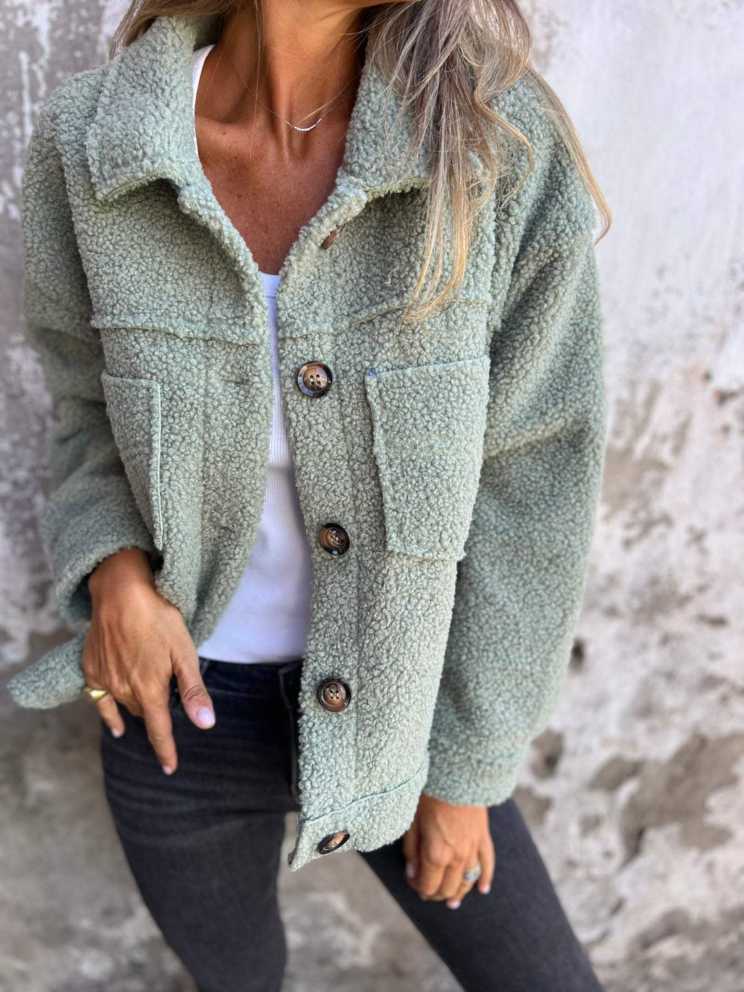 Stylish Women’s Winter Coat | Warm & Elegant Hooded Jacket