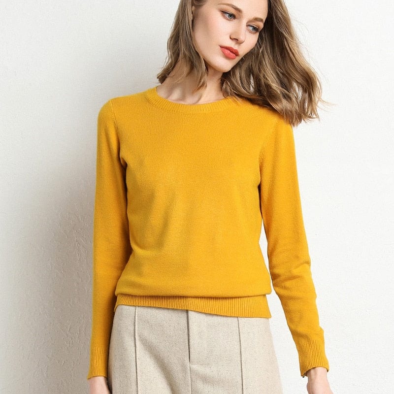 Women’s Round-Neck Cashmere Blend Sweater